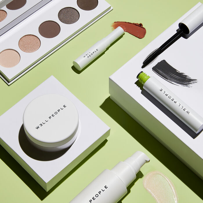 Makeup for Beginners: Makeup Kit Essentials - Bellatory